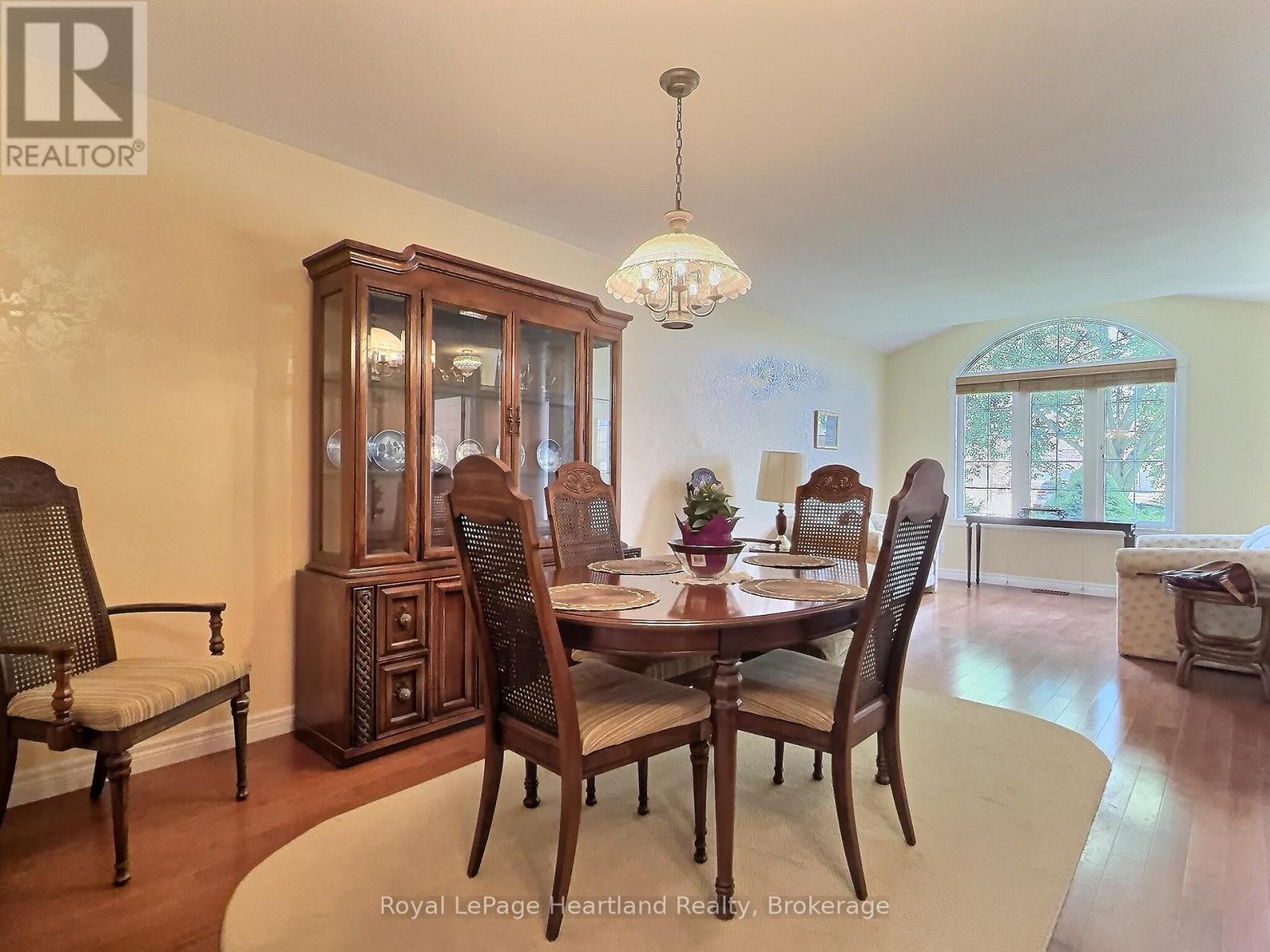 15 Shadow Lane Property Photo 8