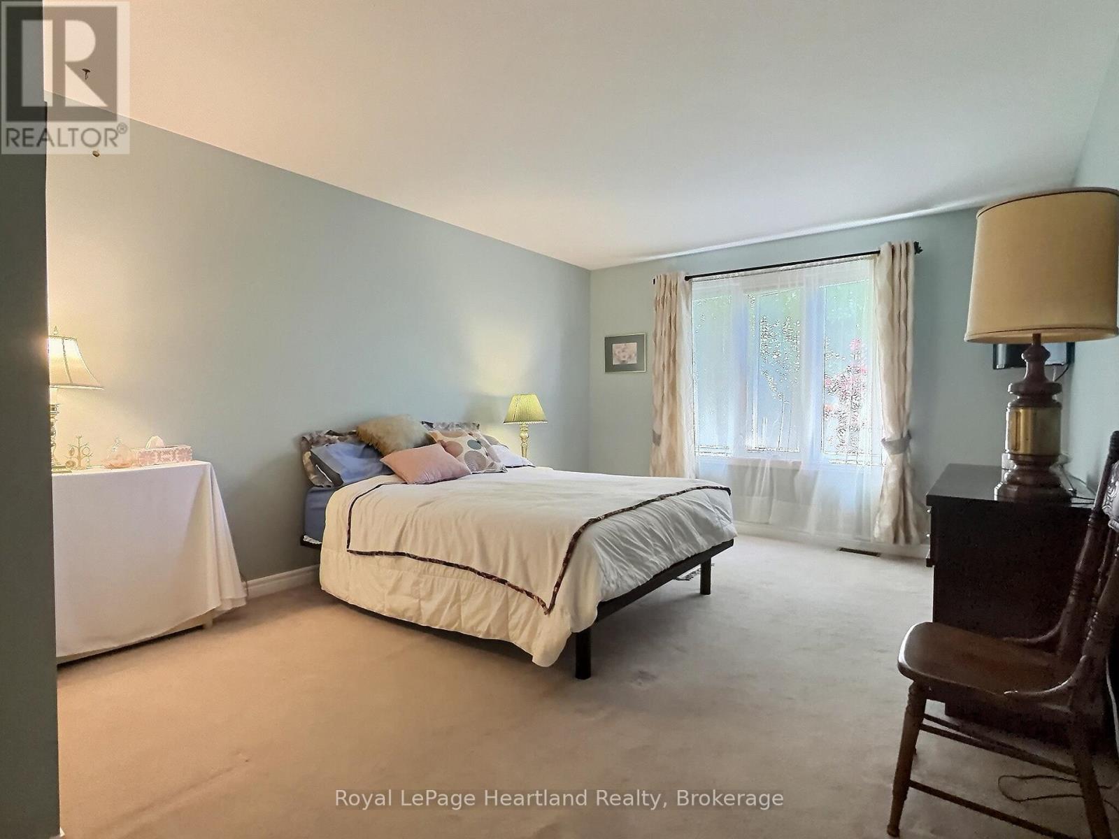 15 Shadow Lane Property Photo 23