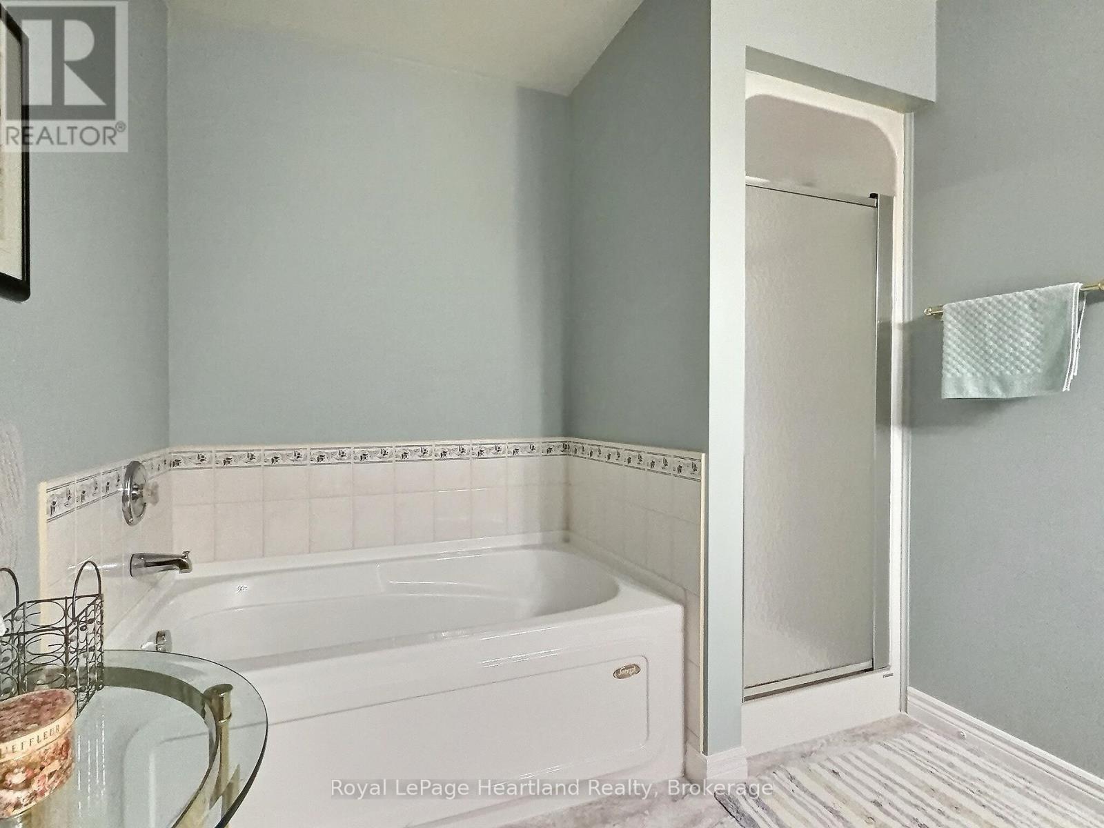 15 Shadow Lane Property Photo 27