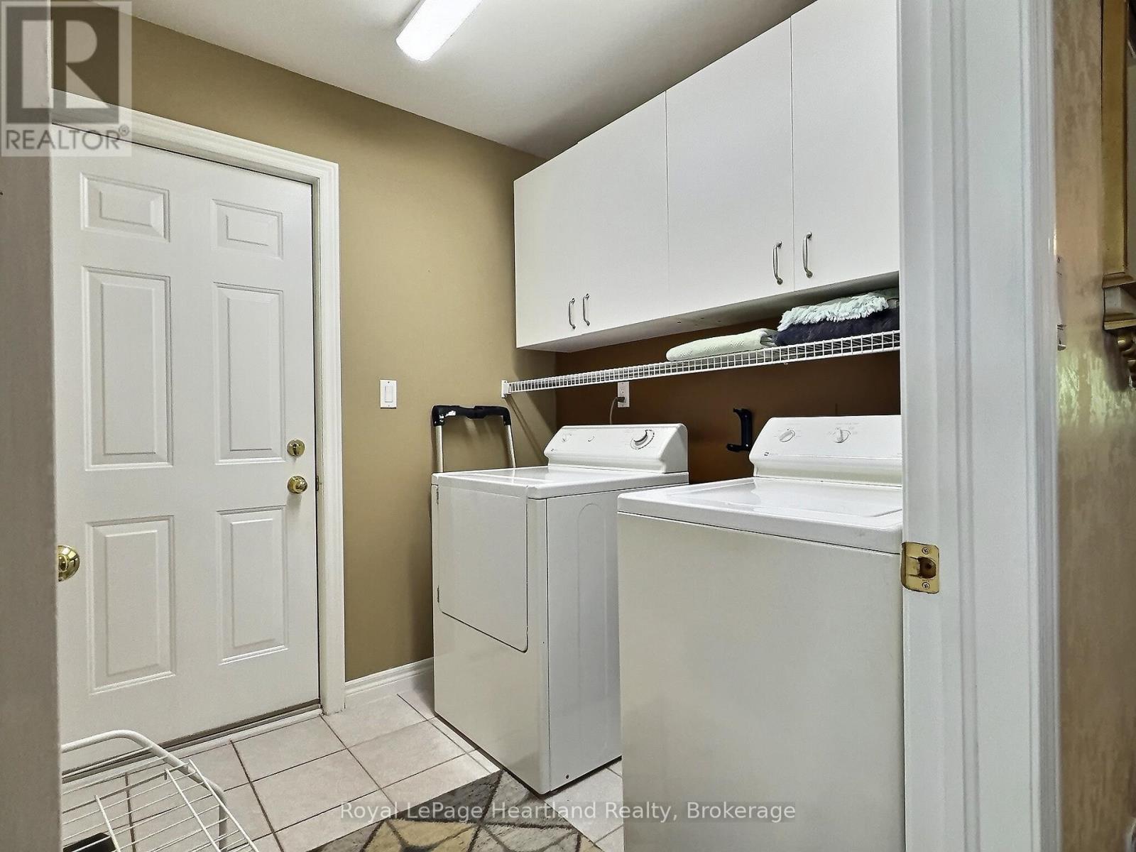 15 Shadow Lane Property Photo 29