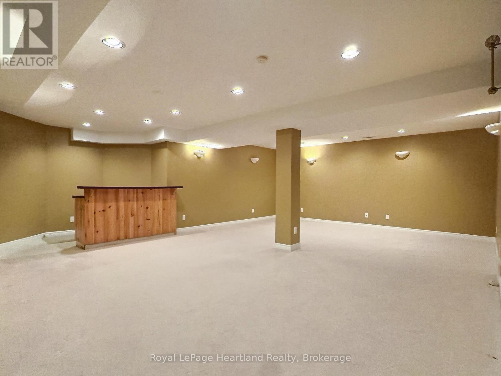 15 Shadow Lane Property Photo 30