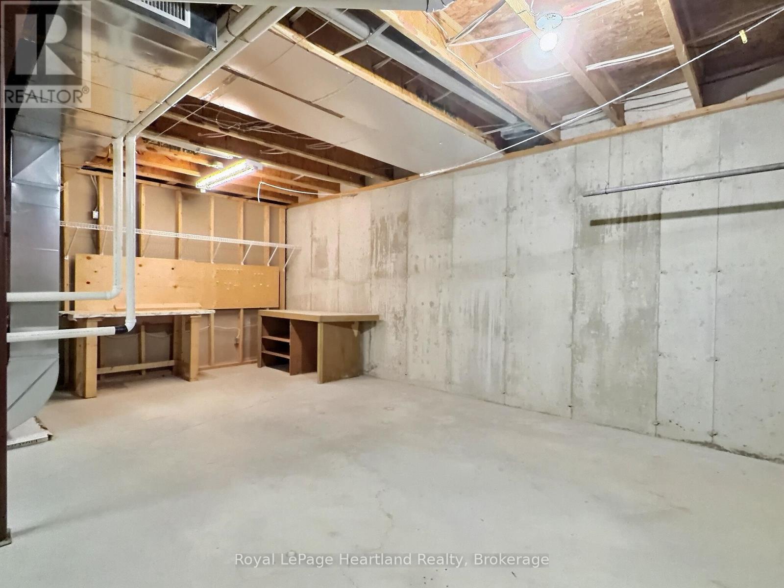 15 Shadow Lane Property Photo 37