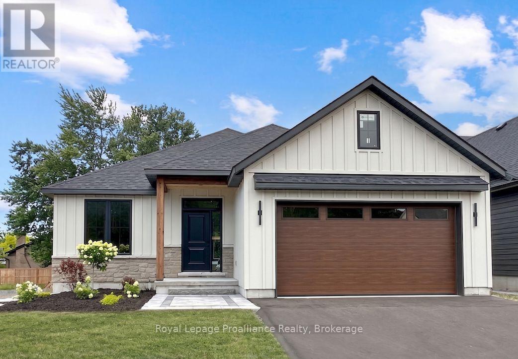 33 Deerview Drive Property Photo 1