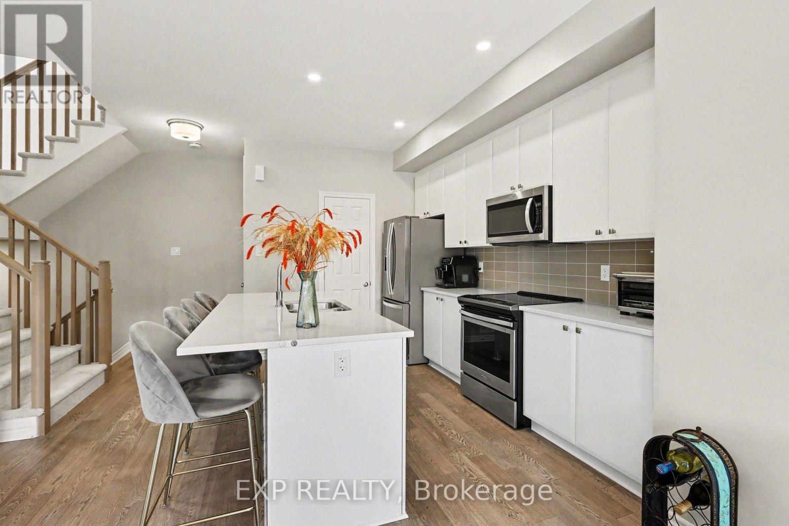 276 Pastel Way Property Photo 16