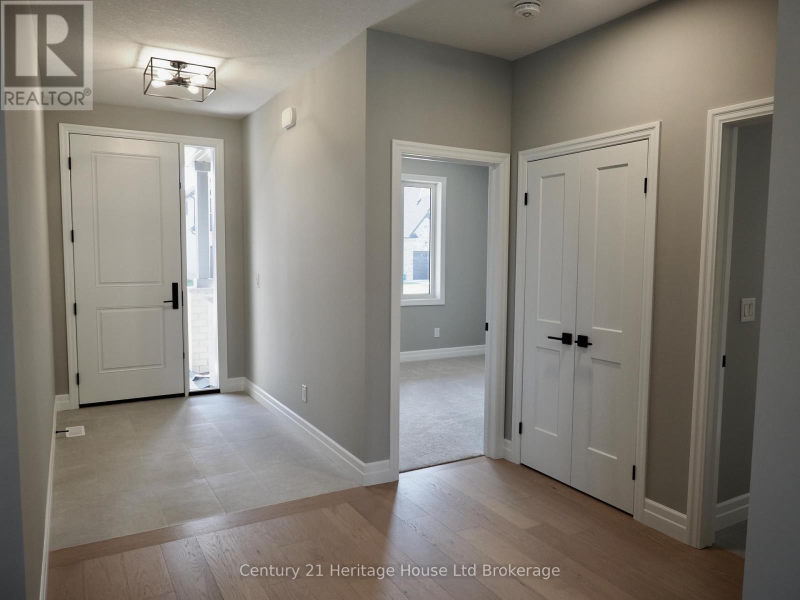 28 Sycamore Drive Property Photo 3