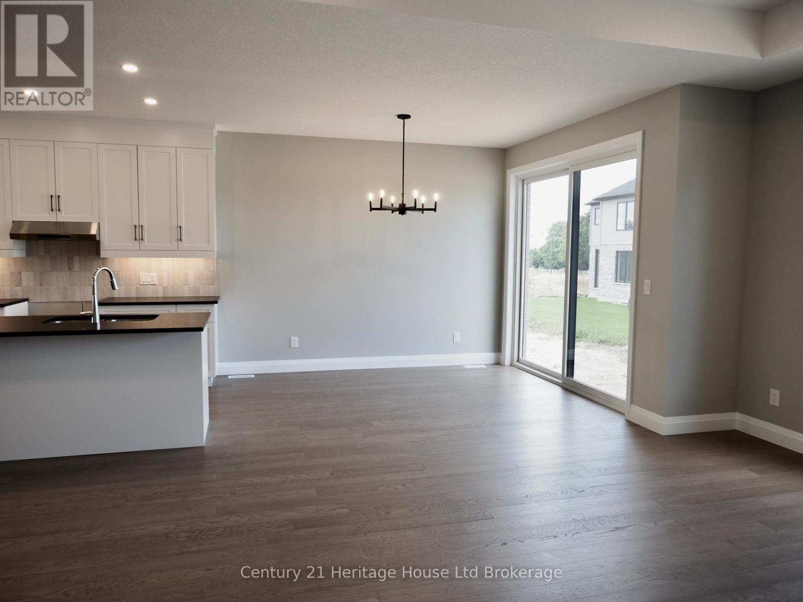 4 Bodwell Avenue Property Photo 3