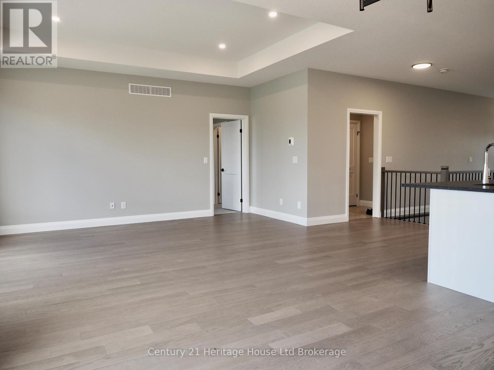 4 Bodwell Avenue Property Photo 4