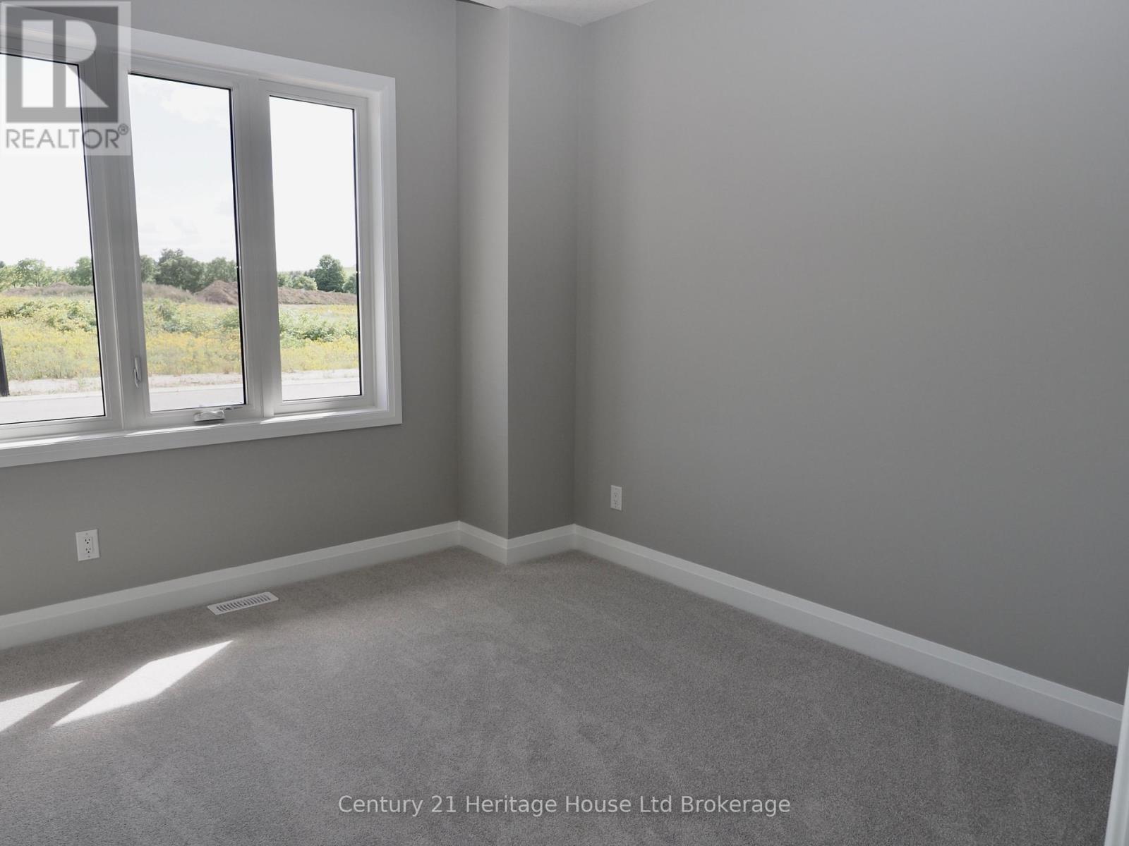 4 Bodwell Avenue Property Photo 11
