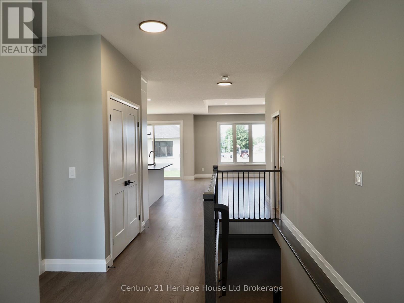 4 Bodwell Avenue Property Photo 12