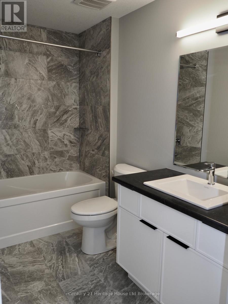 4 Bodwell Avenue Property Photo 15