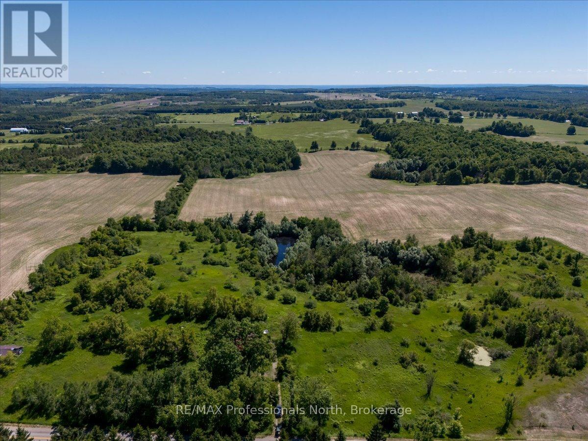 555463 Mono-amaranth Townline Property Photo 2