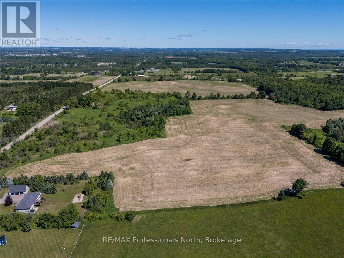 555463 Mono-amaranth Townline Property Photo 4