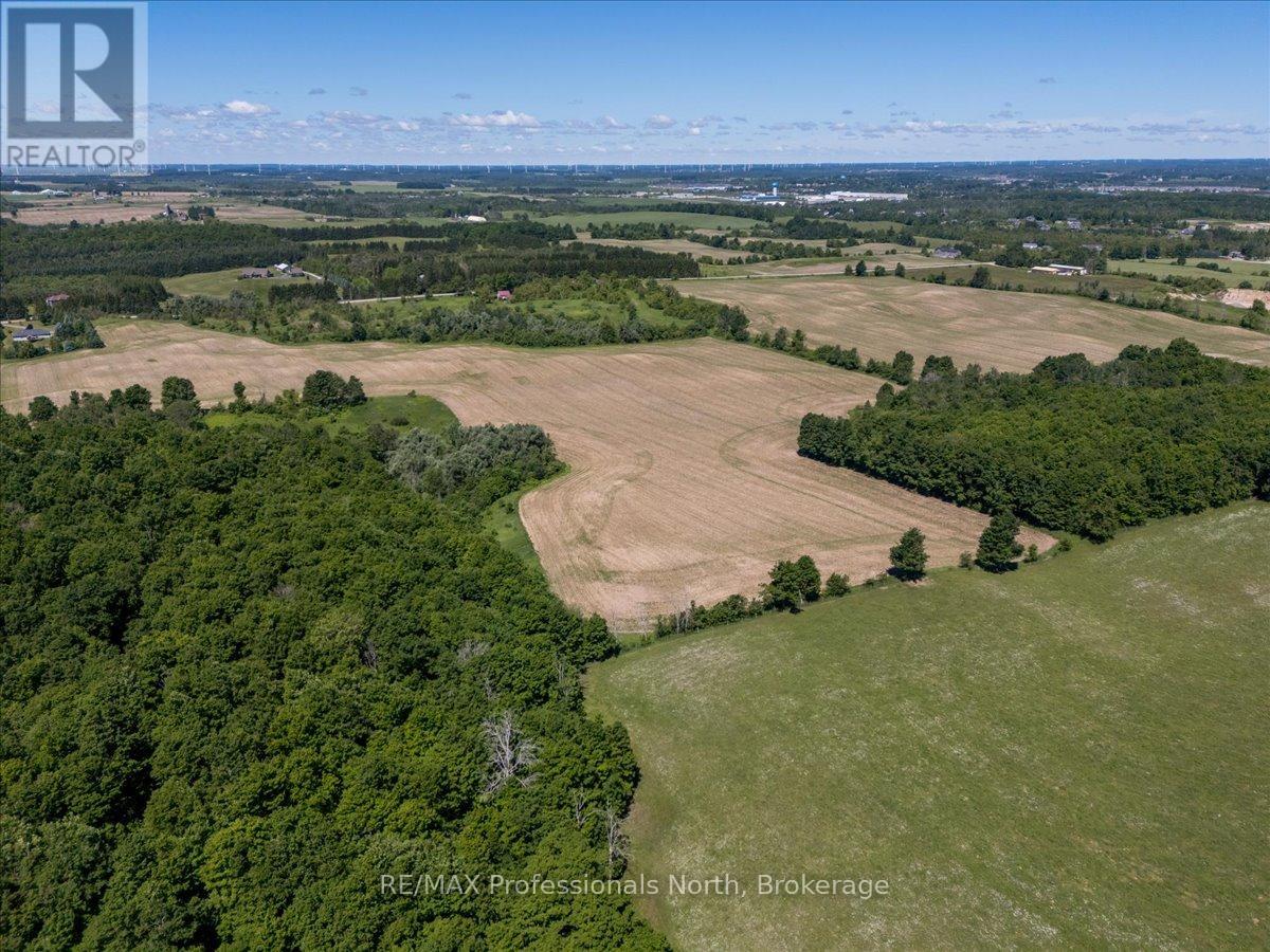 555463 Mono-amaranth Townline Property Photo 5