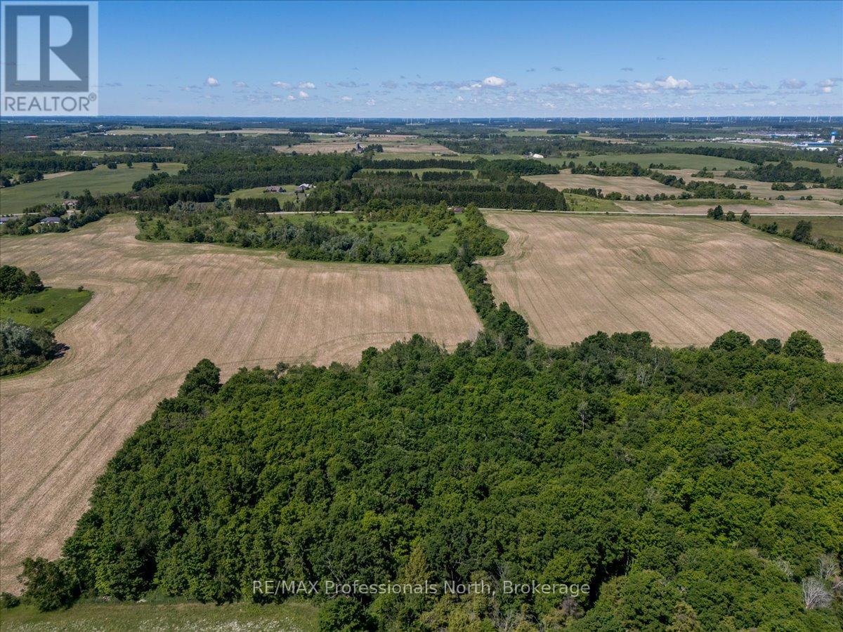 555463 Mono-amaranth Townline Property Photo 7