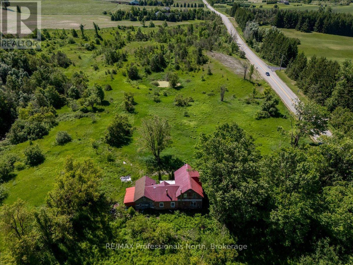 555463 Mono-amaranth Townline Property Photo 13