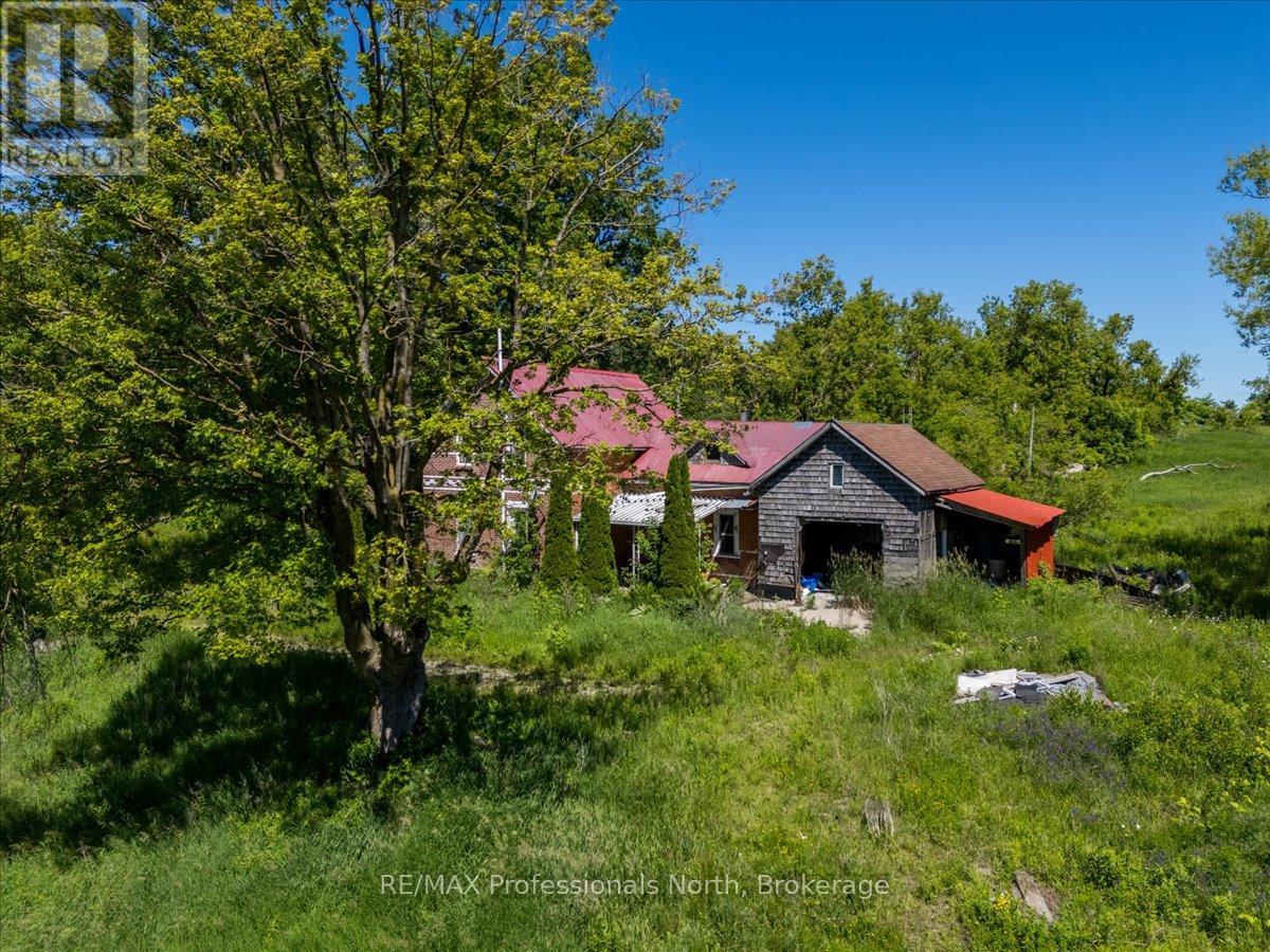555463 Mono-amaranth Townline Property Photo 22