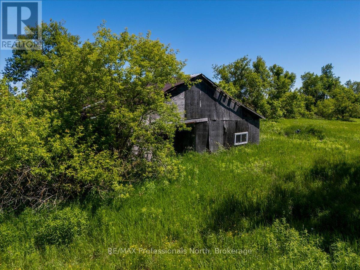 555463 Mono-amaranth Townline Property Photo 28