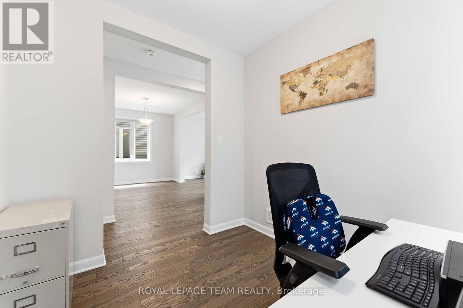 332 Elsie Macgill Walk Property Photo 6
