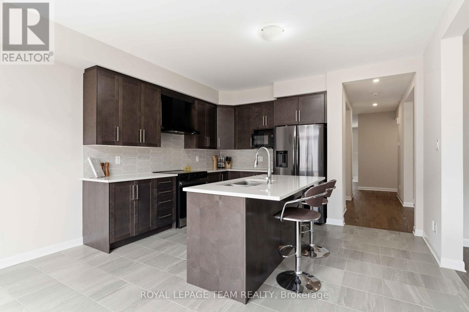 332 Elsie Macgill Walk Property Photo 18