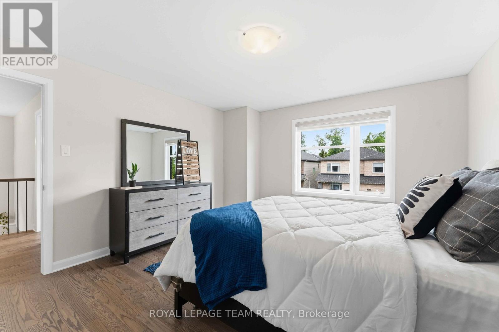 332 Elsie Macgill Walk Property Photo 36