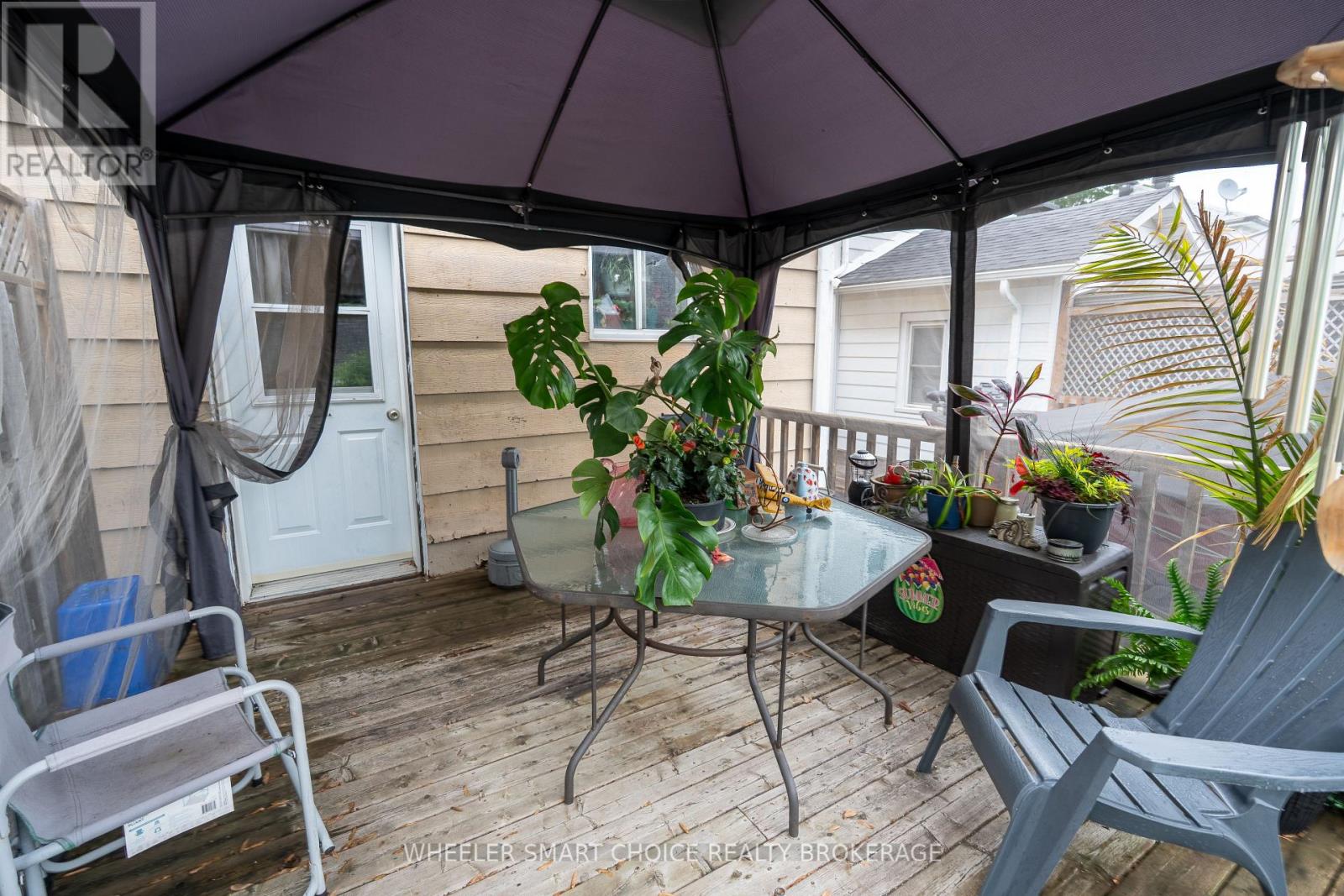 434-436 5th Street E Property Photo 15