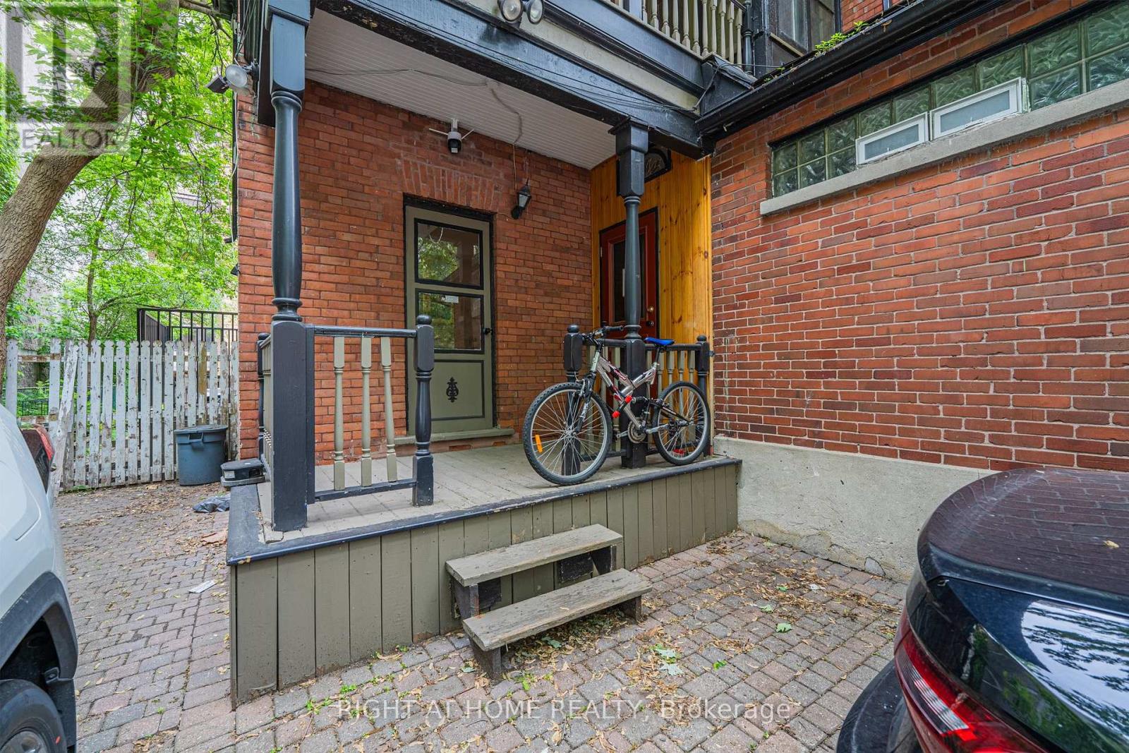 B - 220 Lyon Street N Property Photo 2