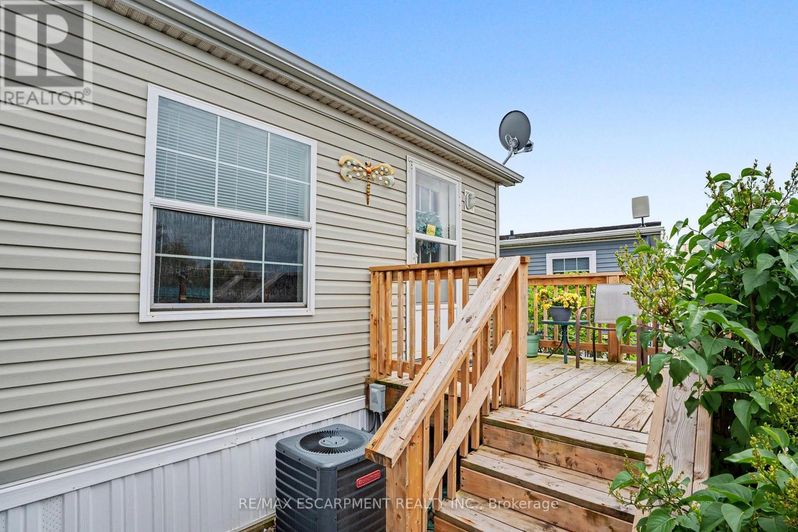 4 Hickory Hollow Property Photo 6