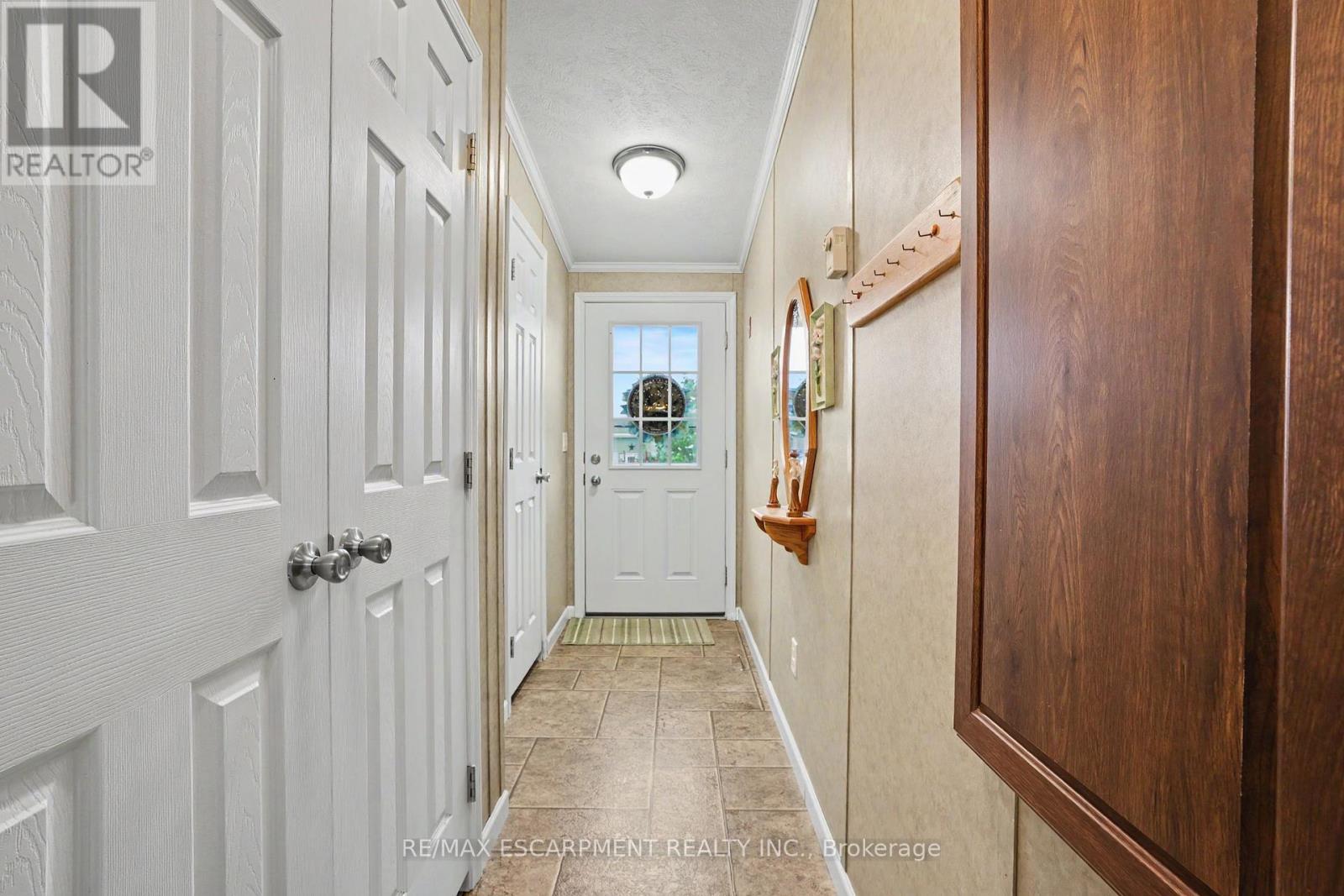 4 Hickory Hollow Property Photo 7