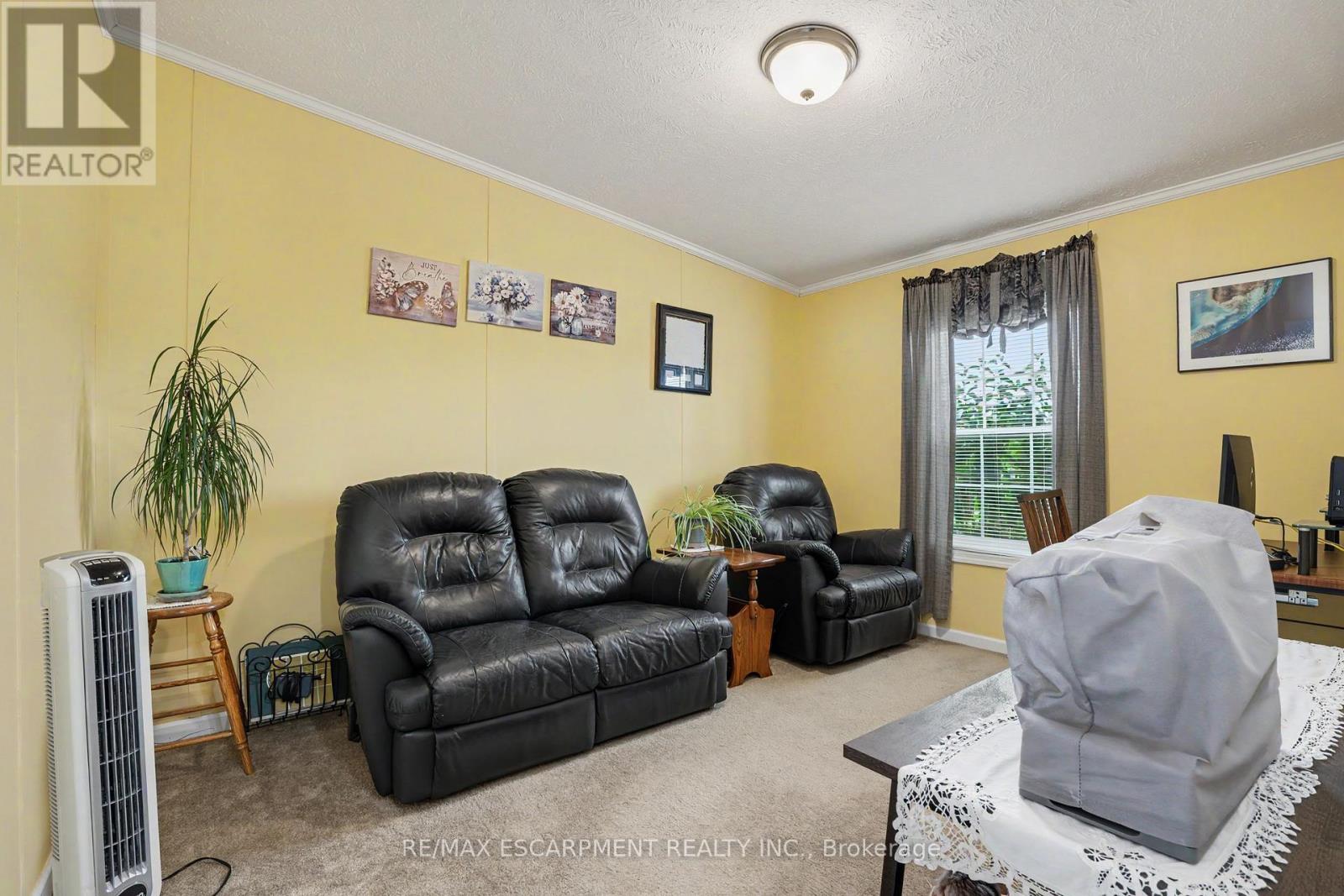 4 Hickory Hollow Property Photo 19