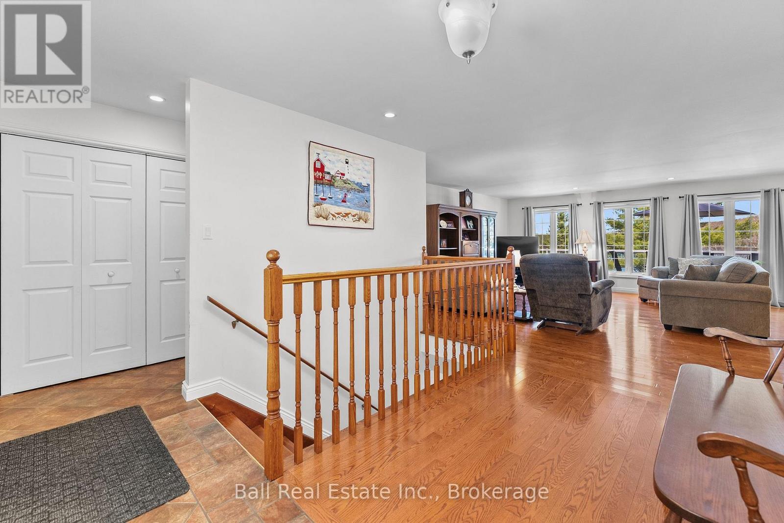 214a Centre Road Property Photo 15
