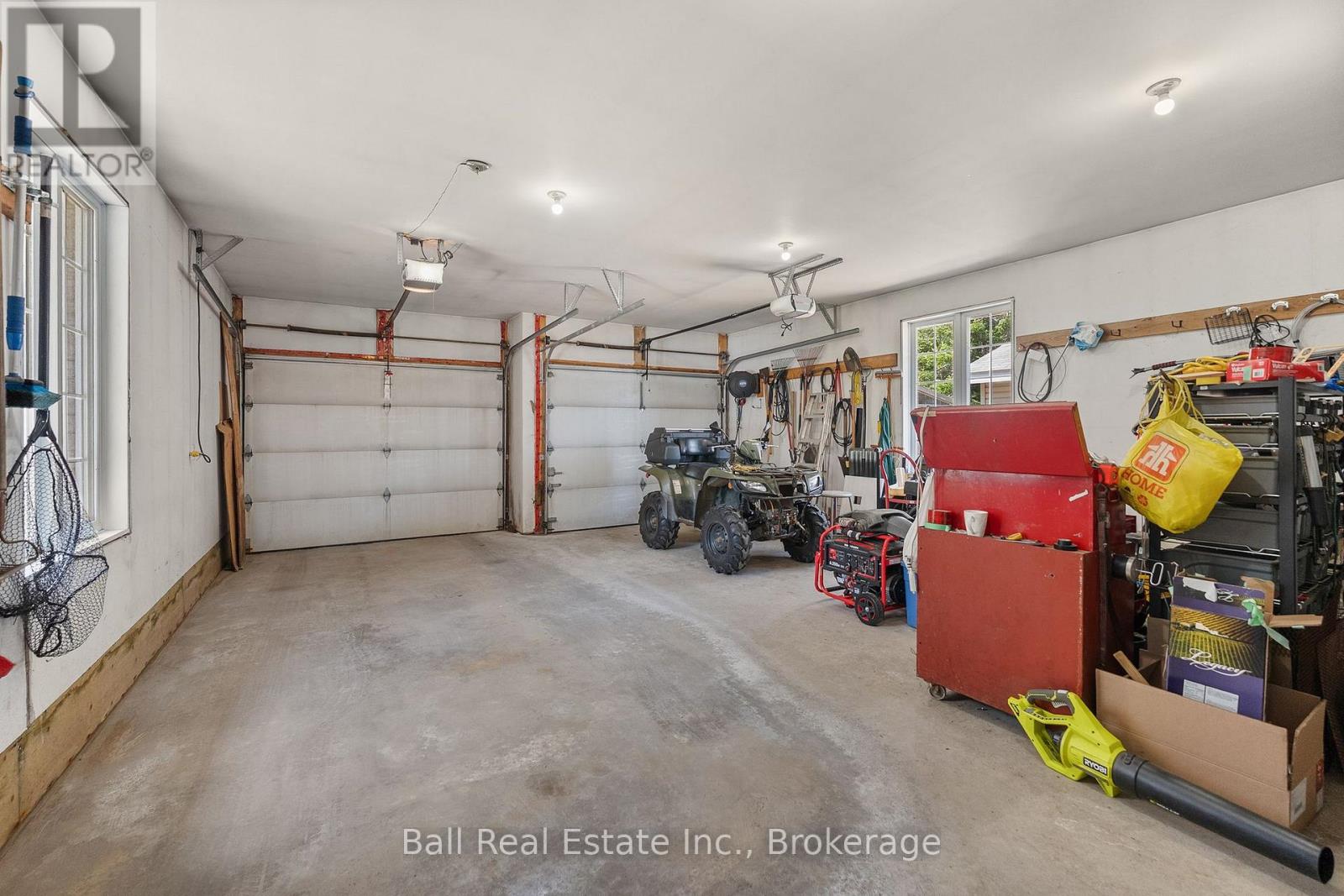 214a Centre Road Property Photo 50