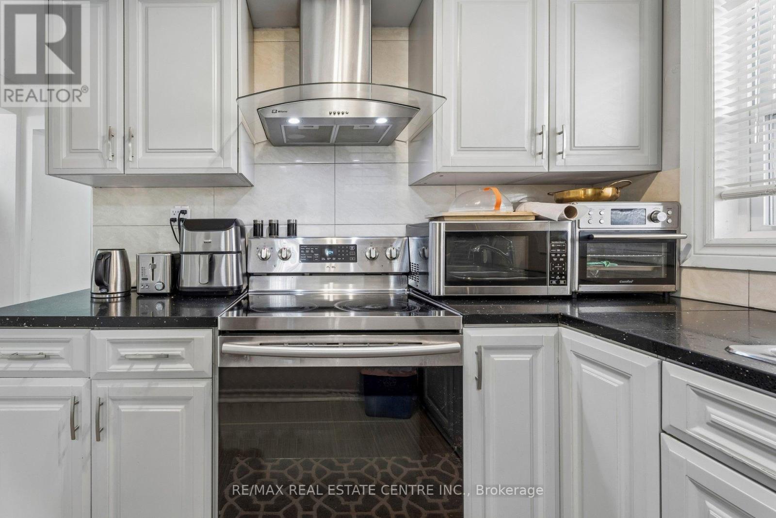 43 Whitfield Avenue Property Photo 25