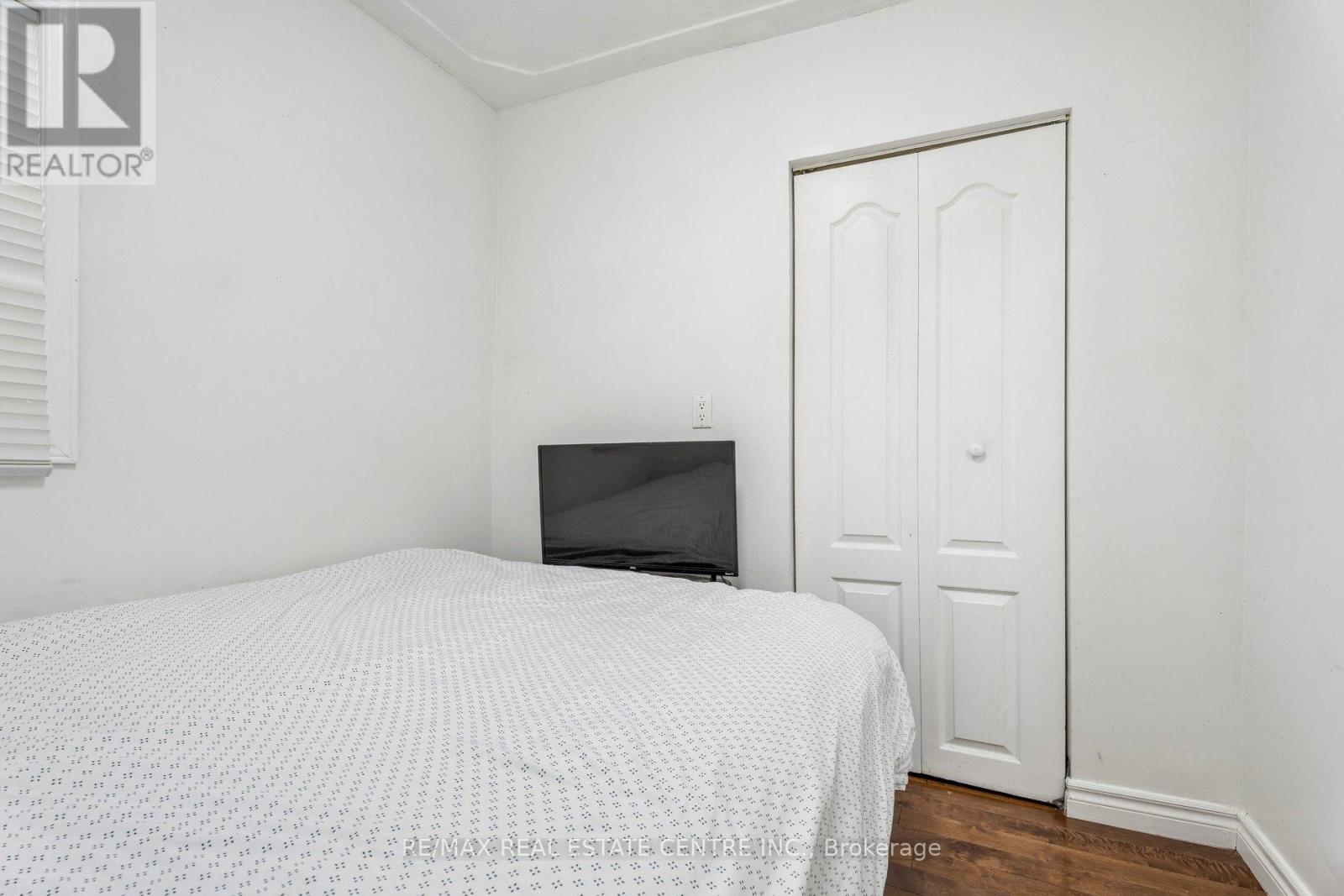 43 Whitfield Avenue Property Photo 28