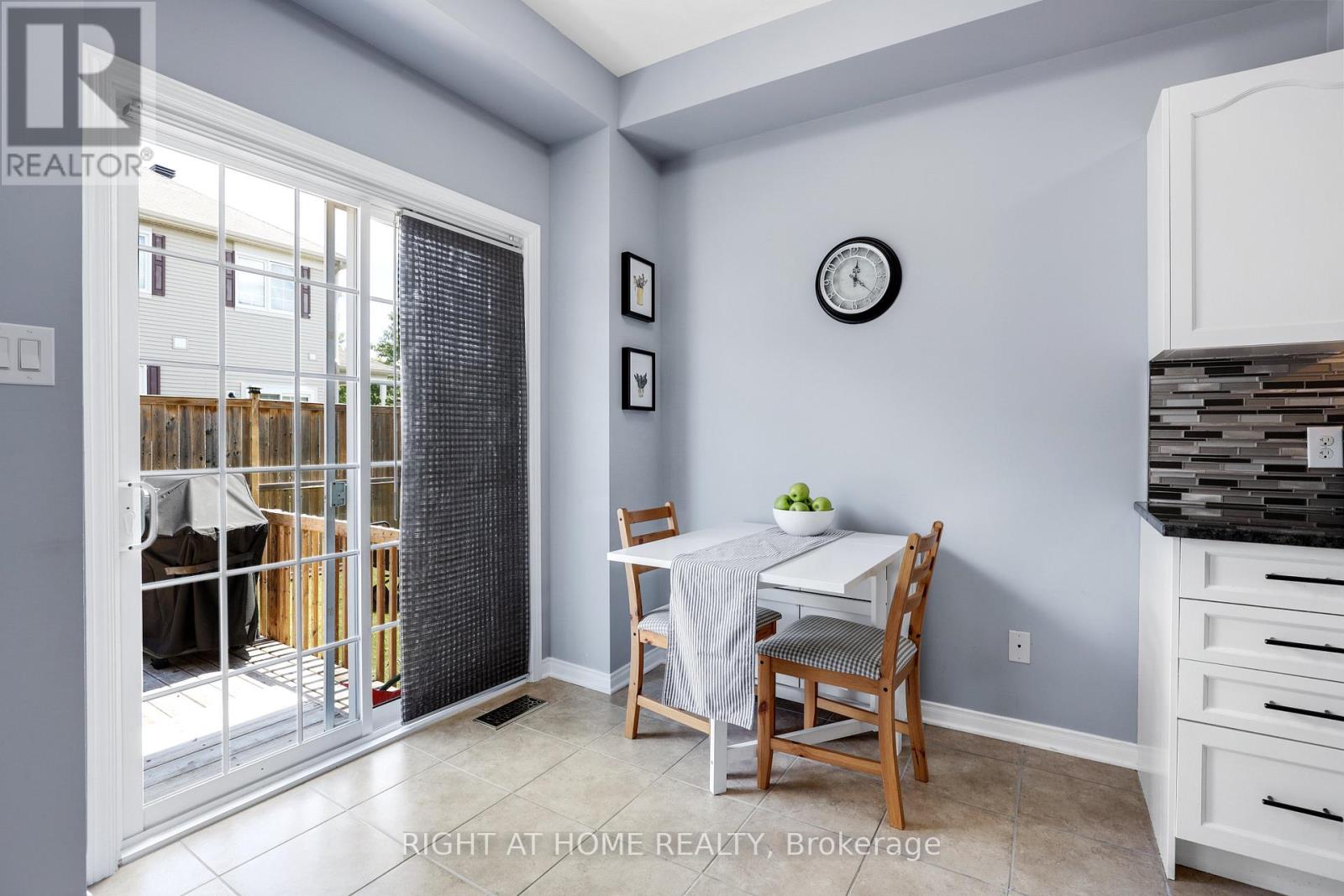 577 Ashbourne Crescent Property Photo 14