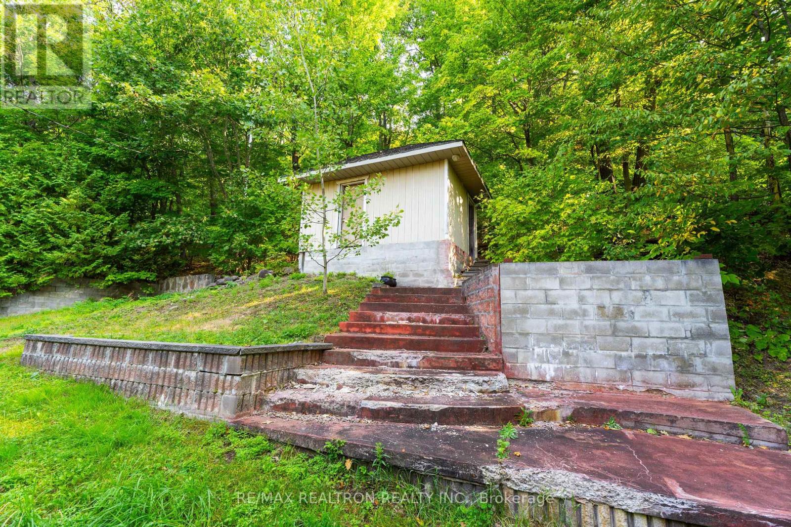 1030 Mccabe Road Property Photo 23