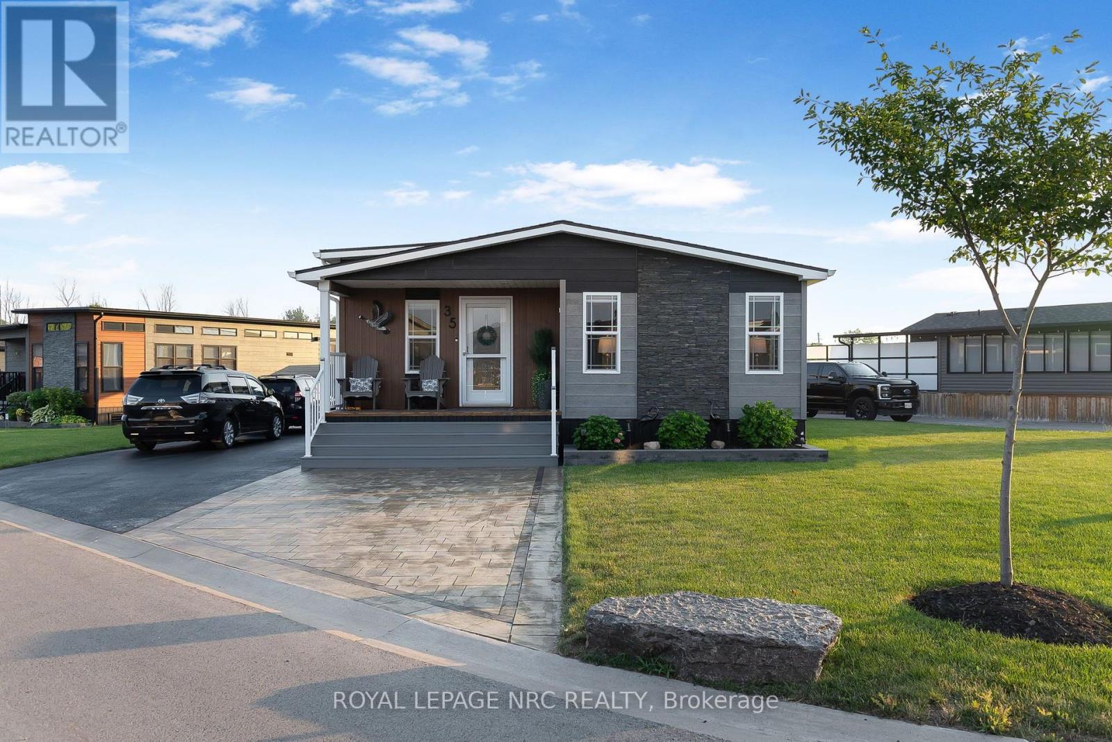 35 Quarry Meadows Property Photo 1