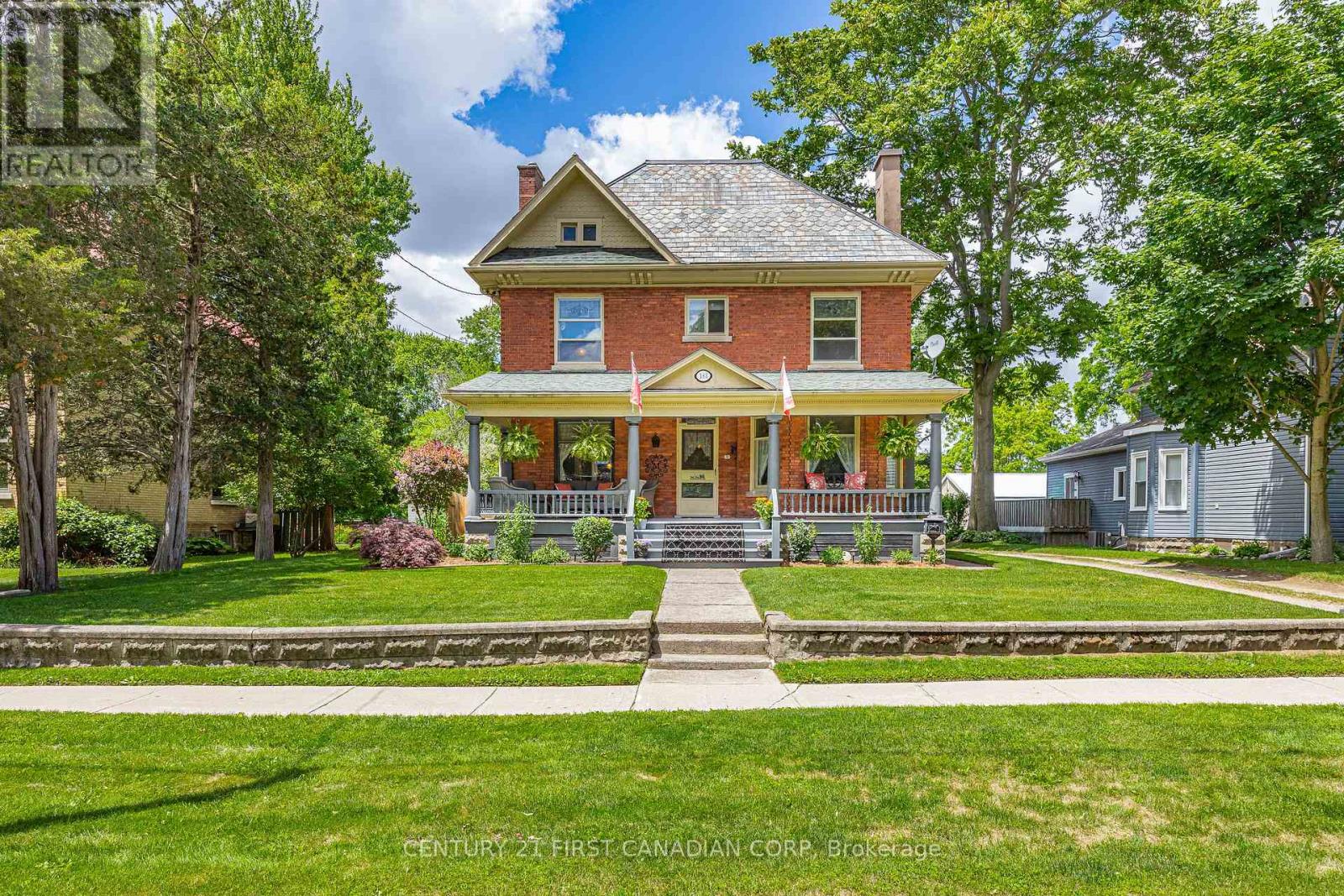 183 Shackleton Street Property Photo 2