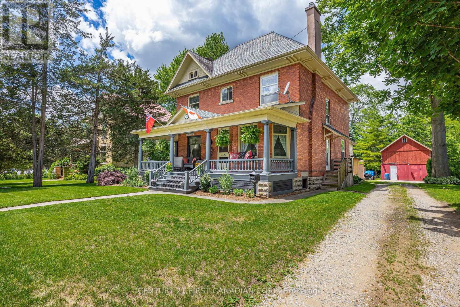183 Shackleton Street Property Photo 4