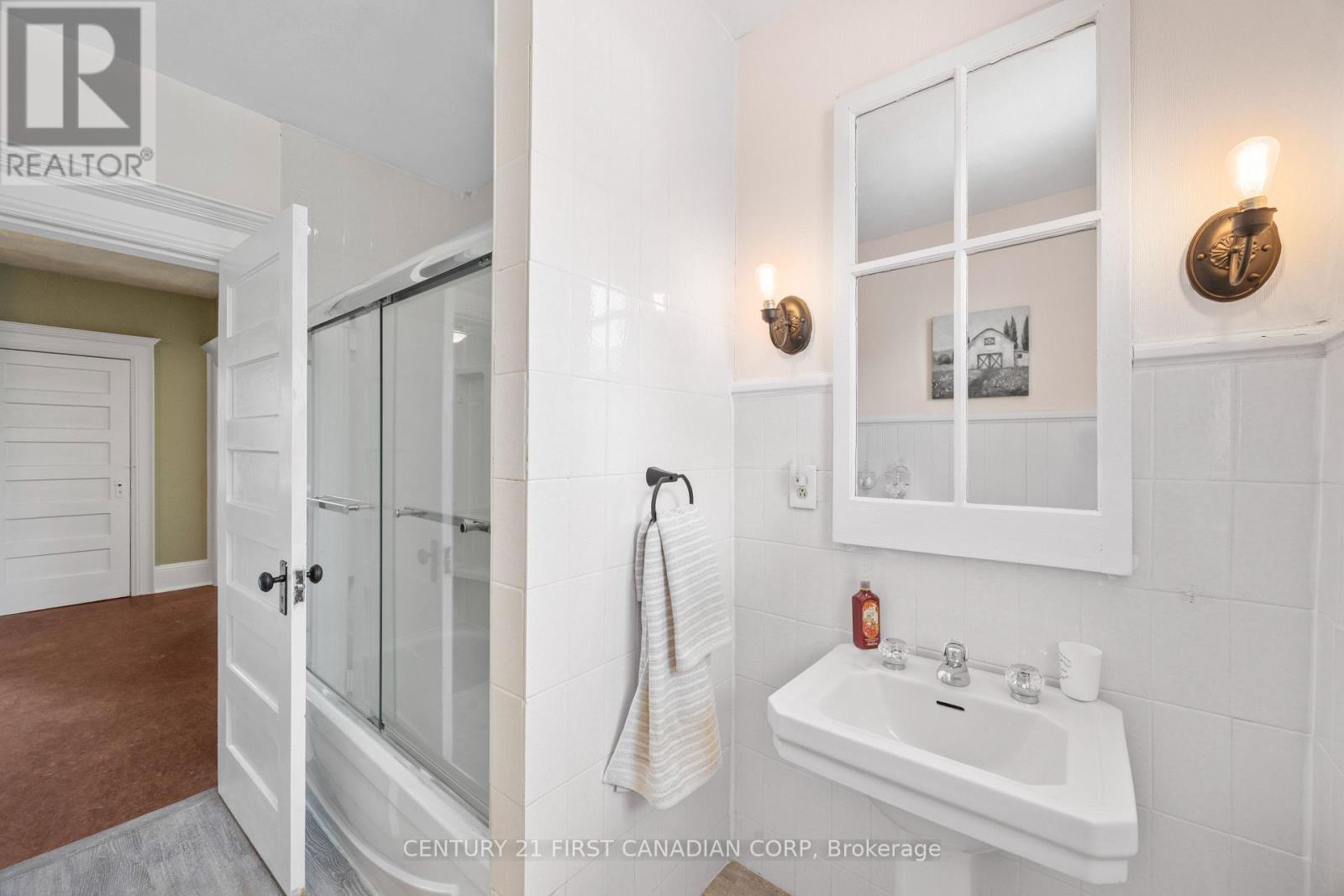 183 Shackleton Street Property Photo 32