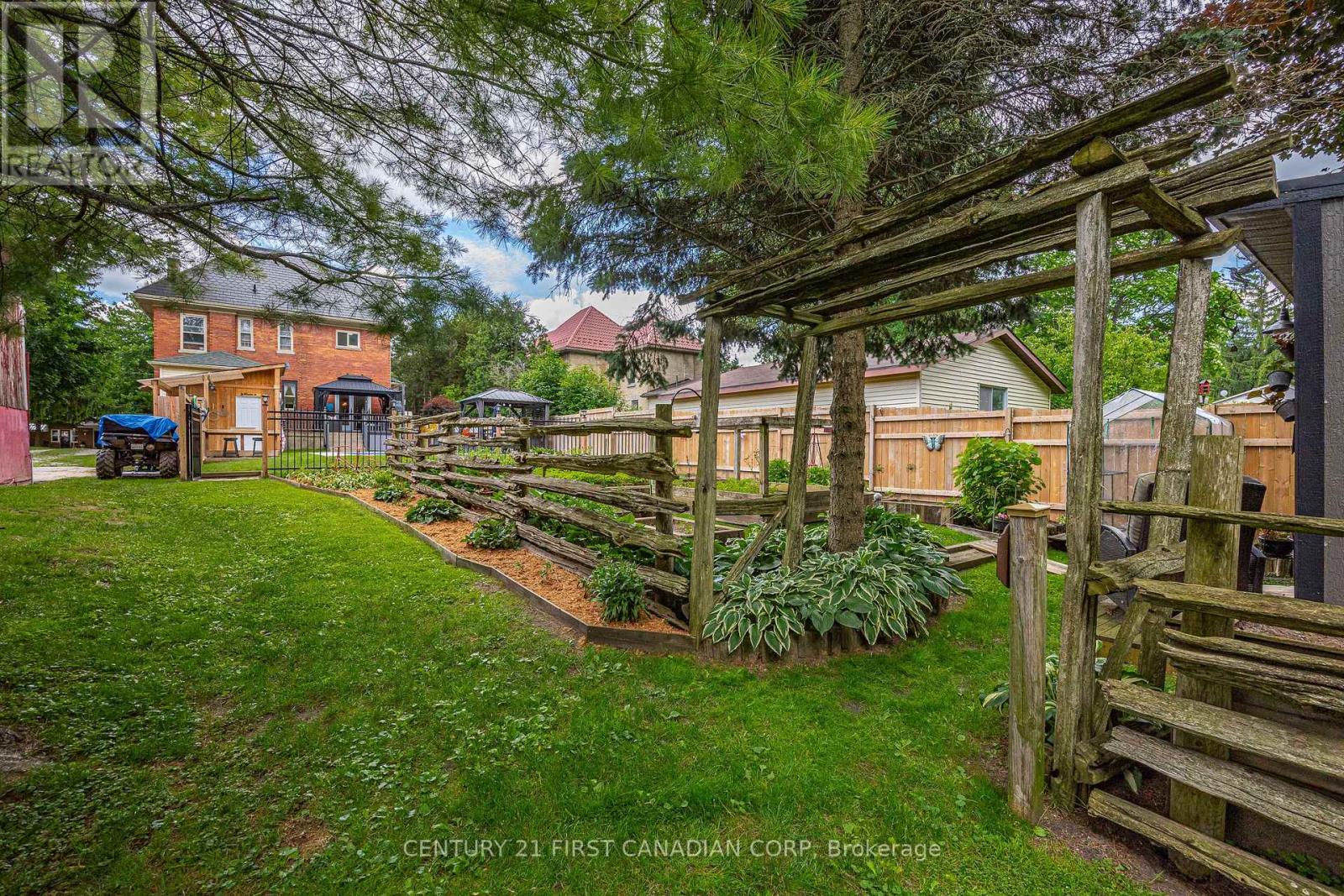 183 Shackleton Street Property Photo 40