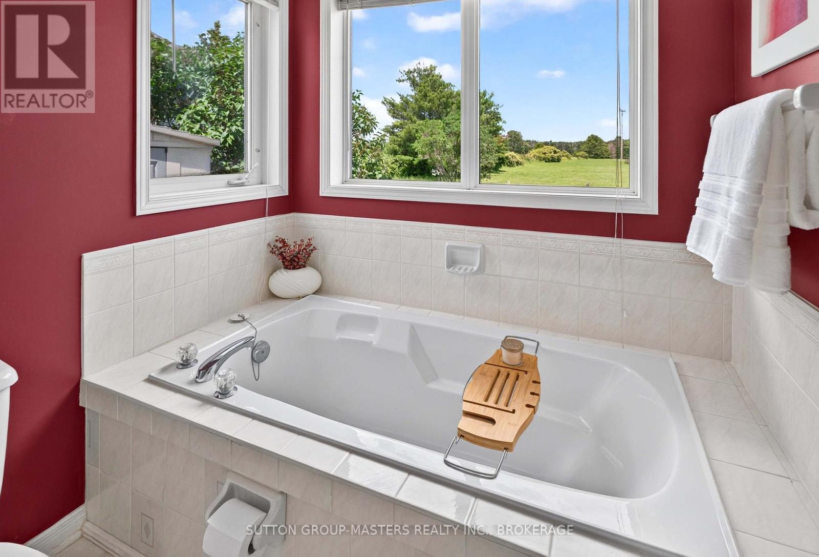 38 Abbey Dawn Drive Property Photo 20