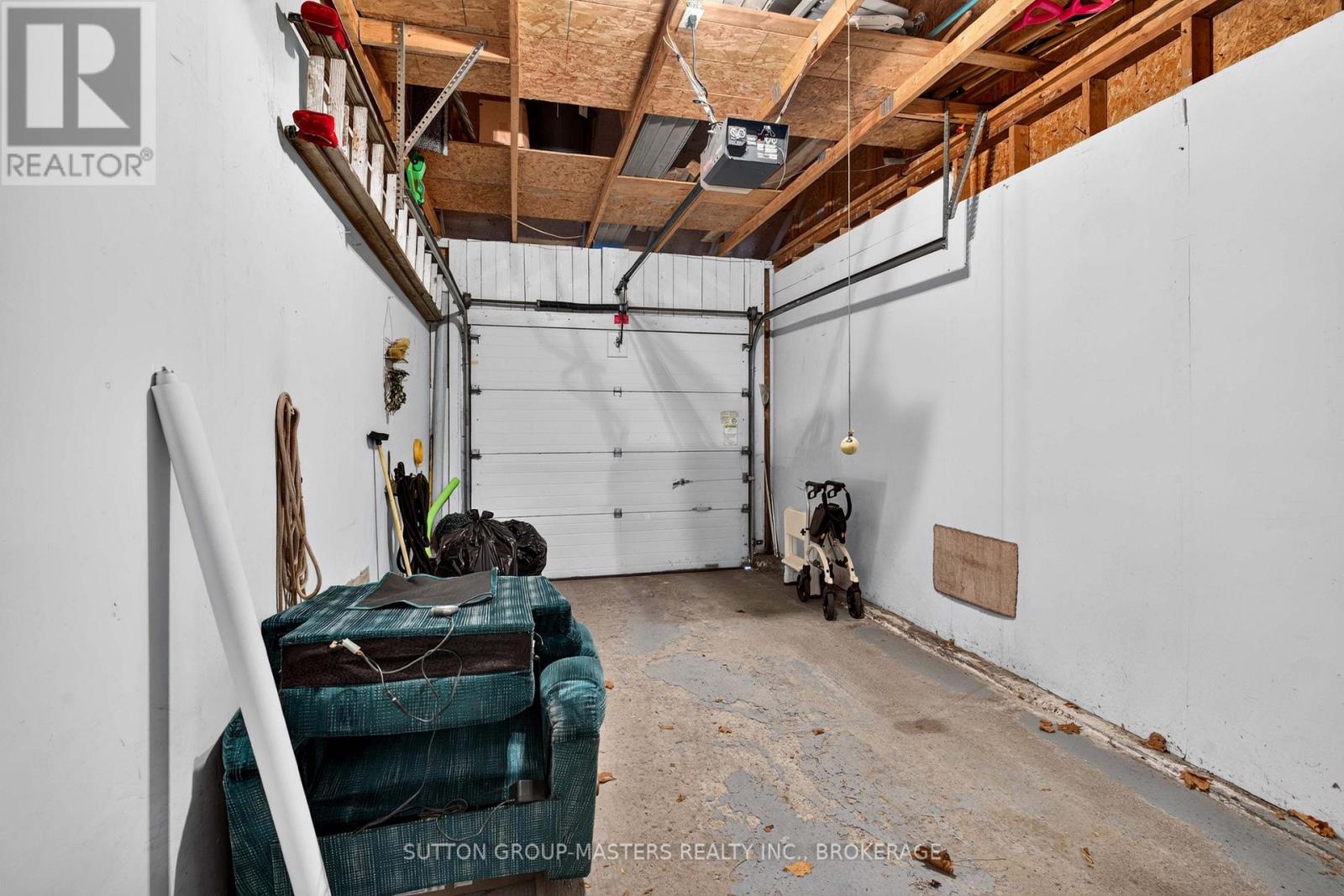 38 Abbey Dawn Drive Property Photo 27