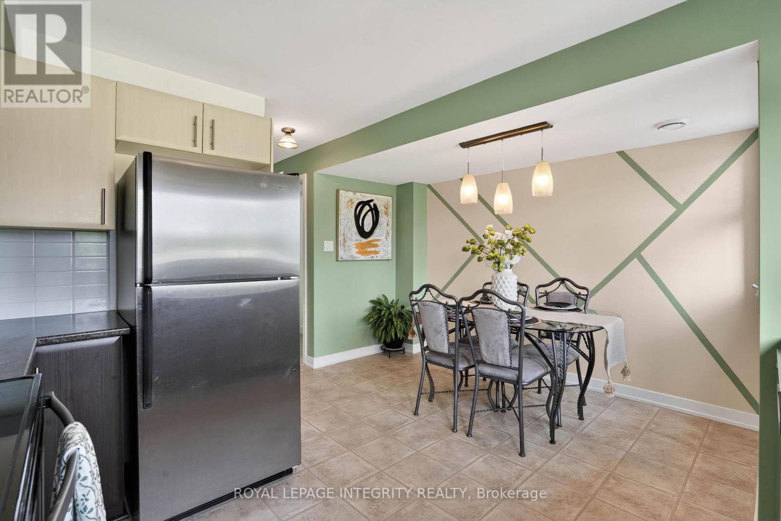 C - 4528 Innes Road Property Photo 18