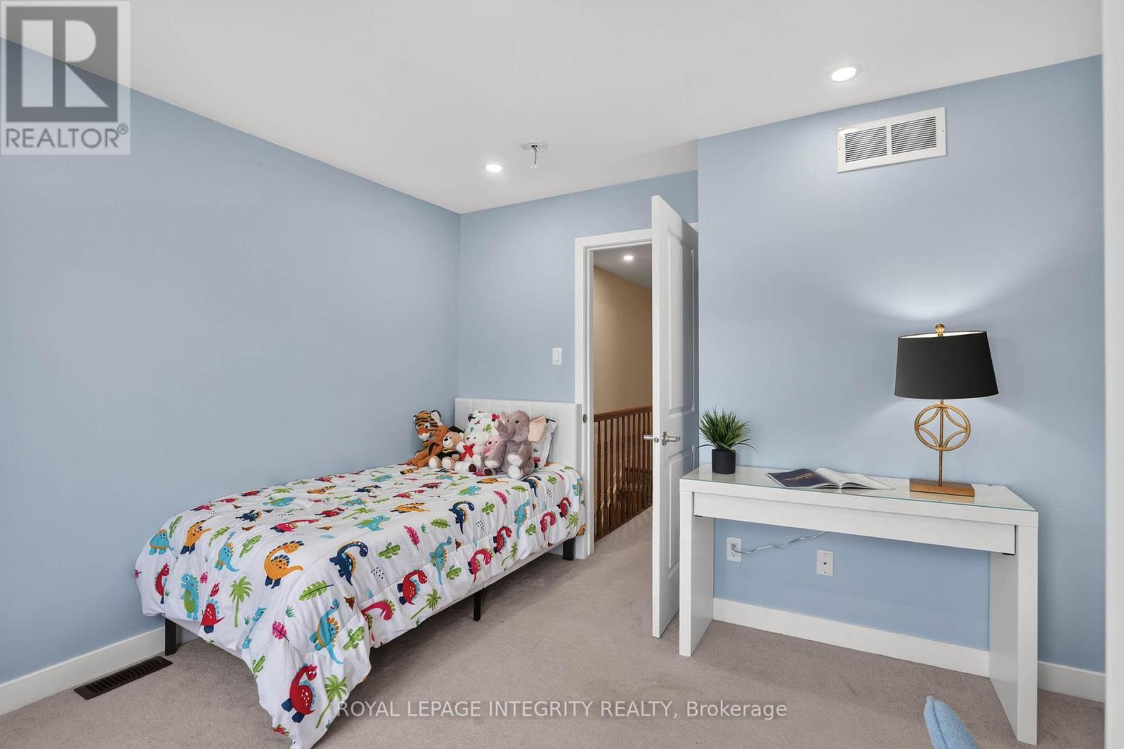 C - 4528 Innes Road Property Photo 32