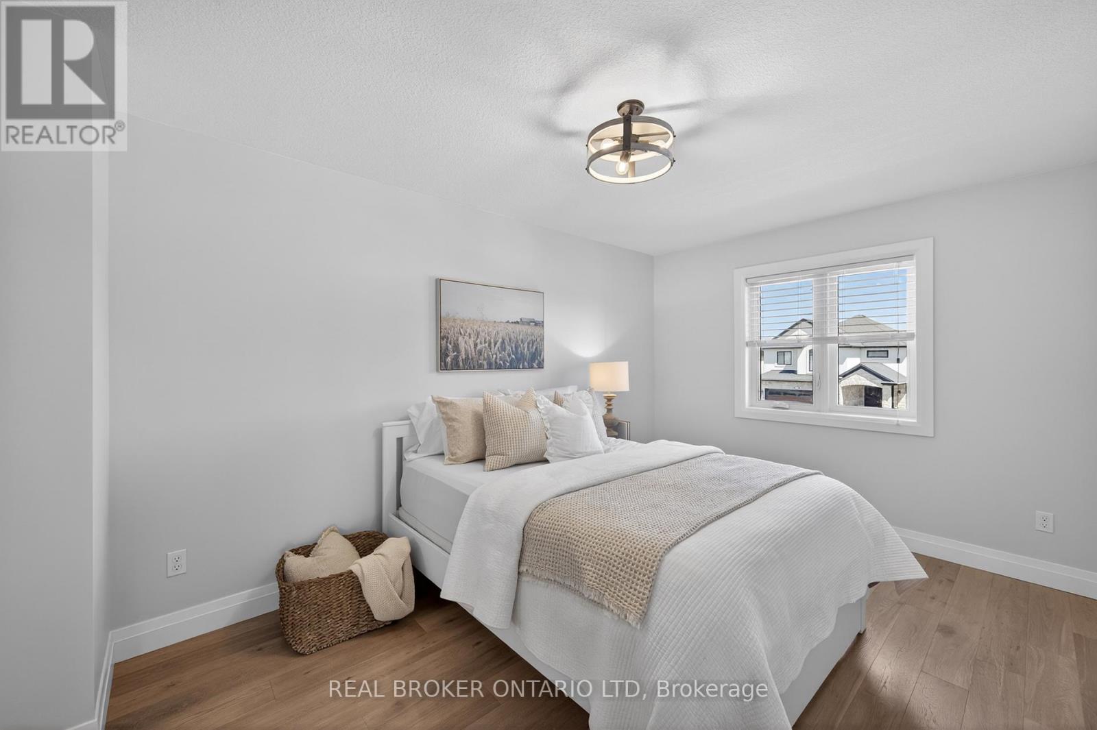 1765 Brayford Avenue Property Photo 26