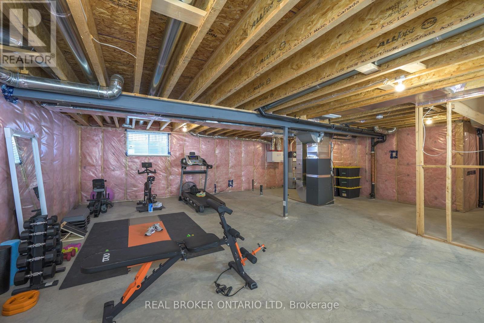 1765 Brayford Avenue Property Photo 29
