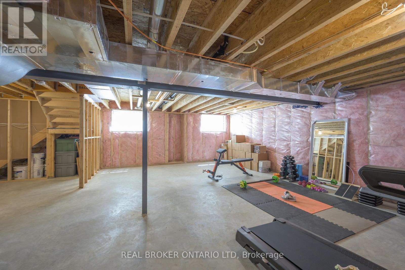 1765 Brayford Avenue Property Photo 30