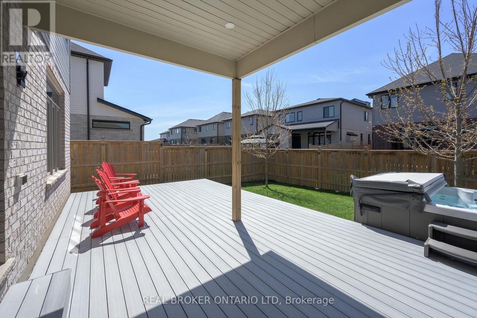 1765 Brayford Avenue Property Photo 32