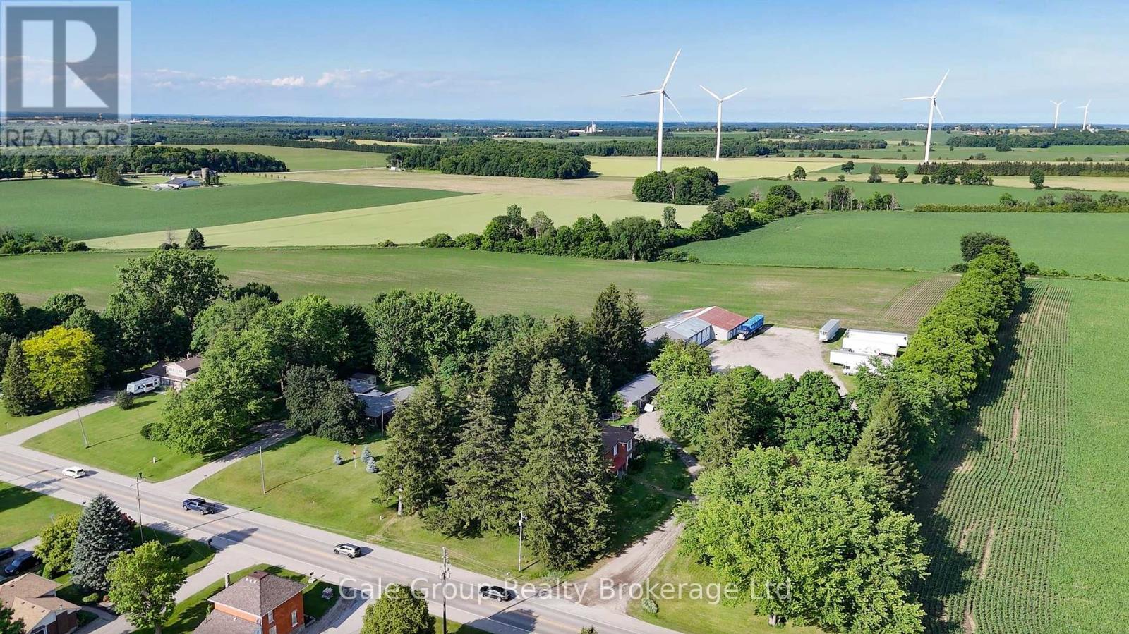 594440 59 Highway Property Photo 1