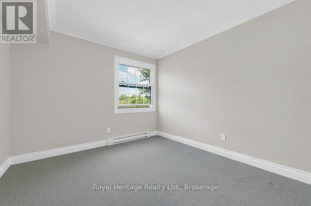 203 - 9 Centre Street Property Photo 27